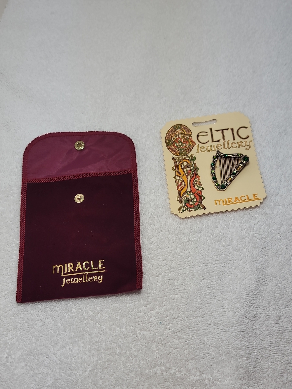 Miracle Jewellery Celtic Harp Brooch - Burgundy Pouch Included - NWT
